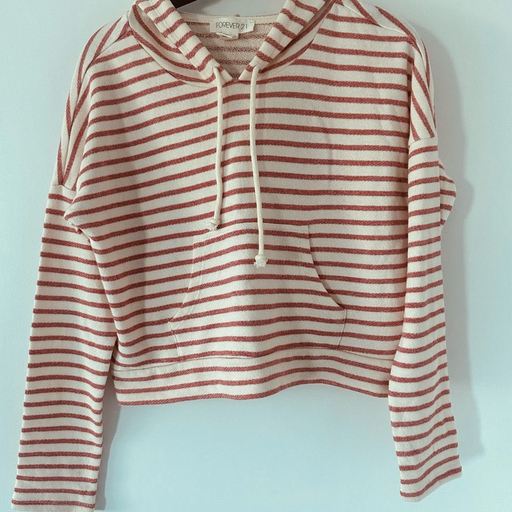 Forever 21 striped cropped with hoodie. Excellent condition.